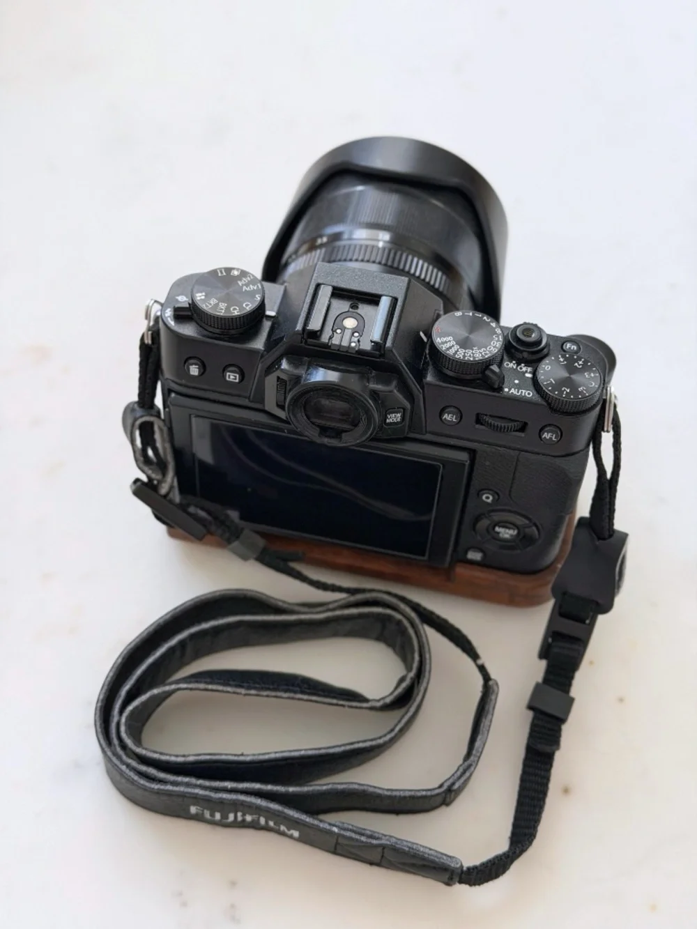 Fujifilm XT-20 Mirrorless Camera Body + 18-55mm Lens Bundle, incl Accessories